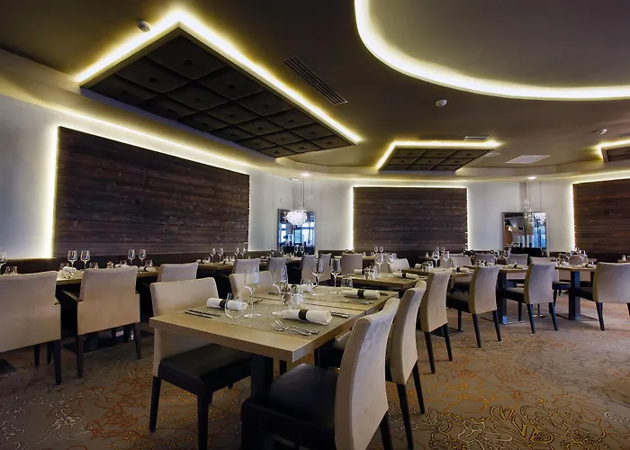 Koh-i Nor By Les Etincelles Aparthotel 5*